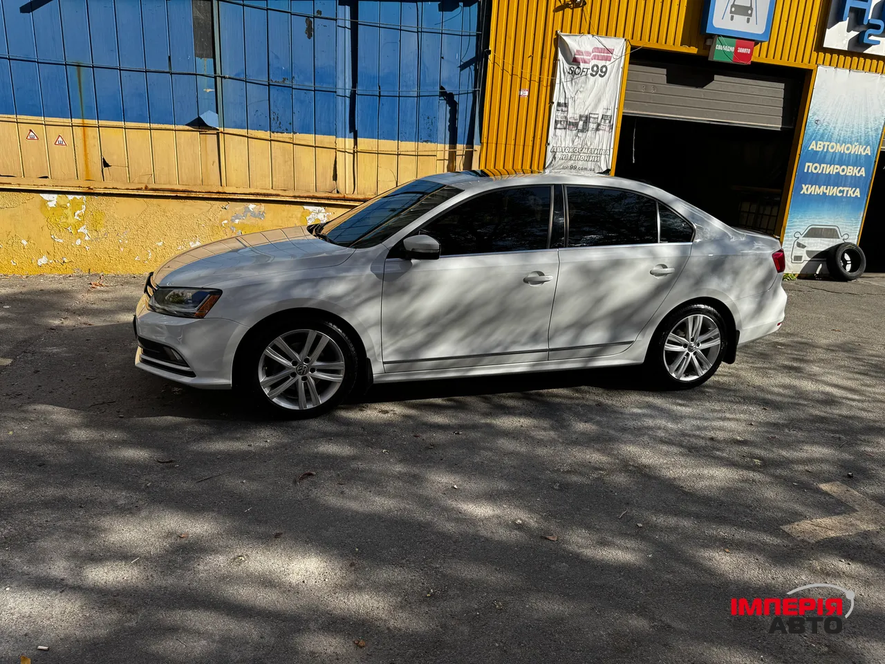 Volkswagen Jetta - фото 2