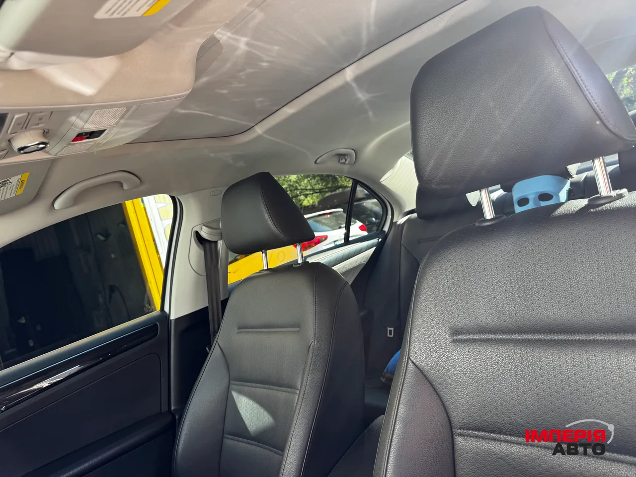 Volkswagen Jetta - фото 20