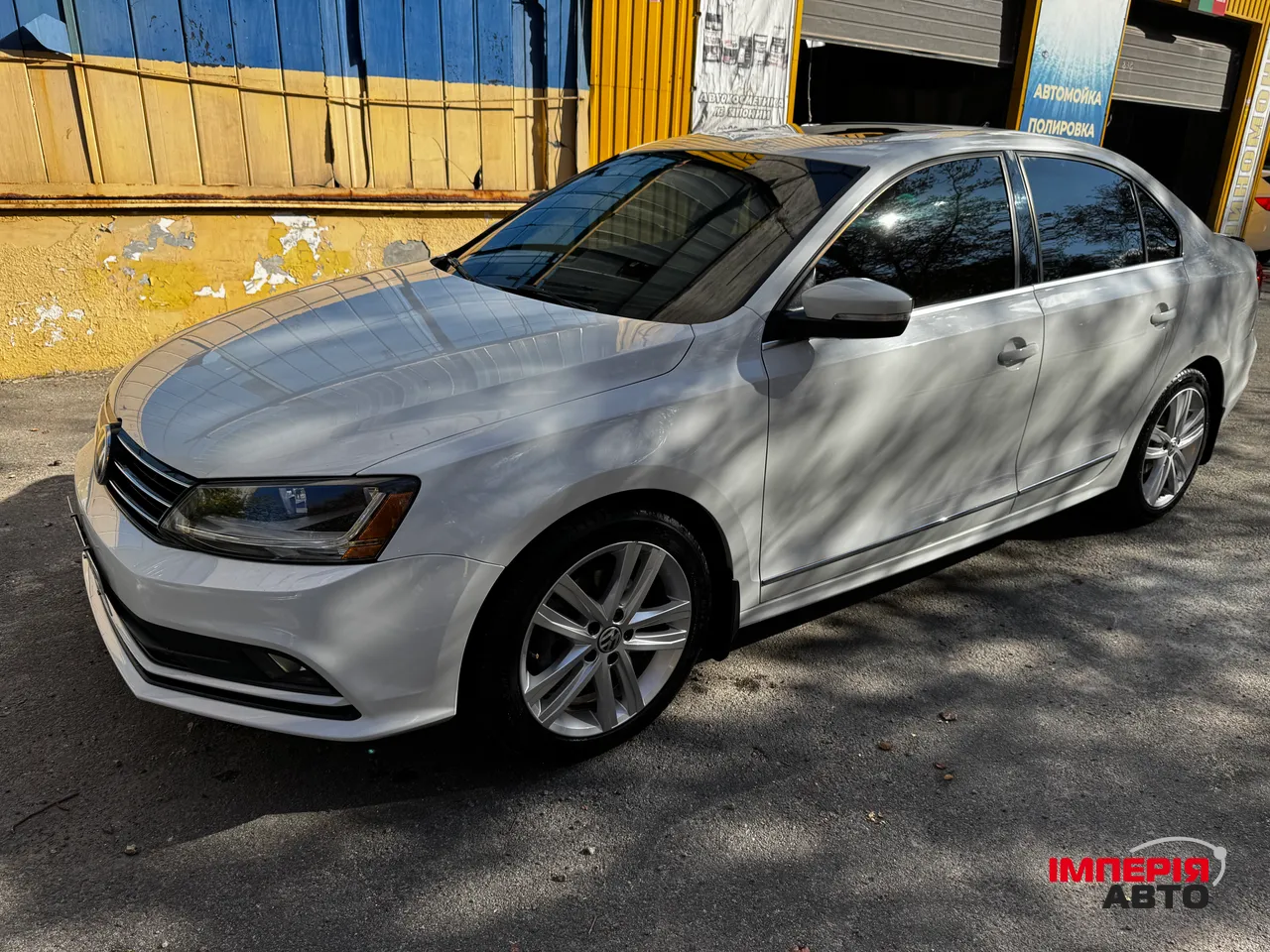 Volkswagen Jetta - фото 1