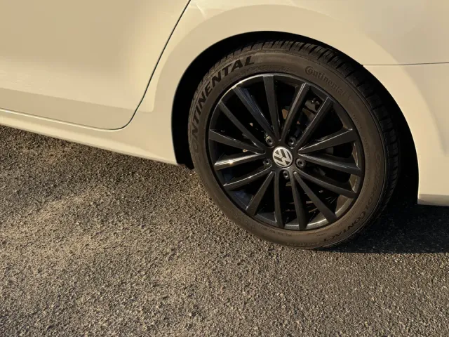Volkswagen Jetta - зображення 5
