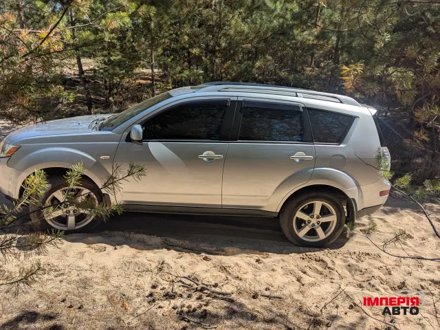 Mitsubishi Outlander - зображення 5
