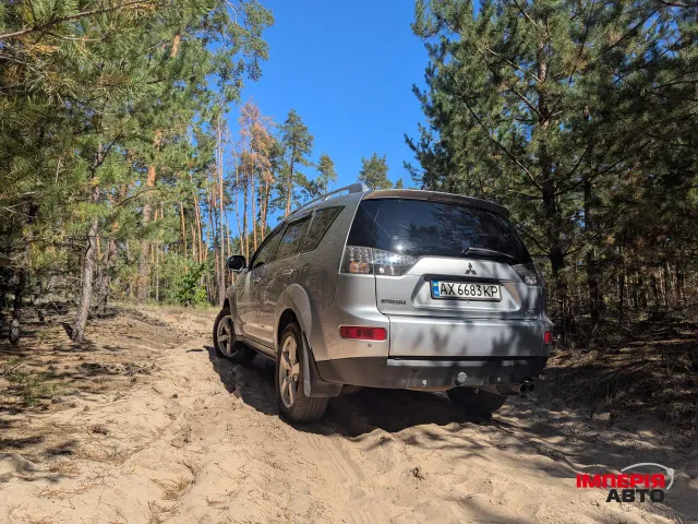 Mitsubishi Outlander - зображення 2