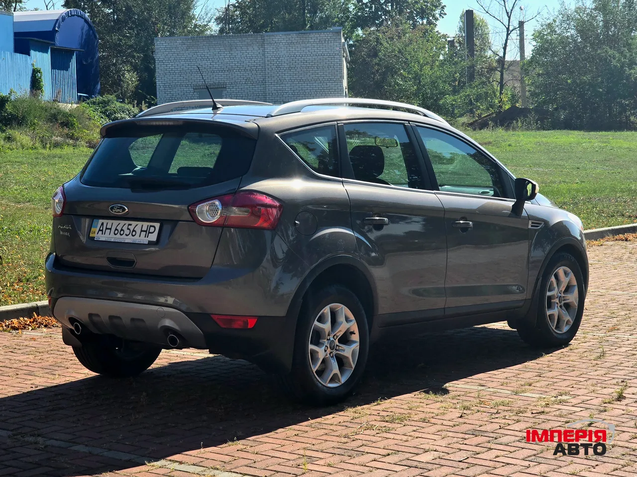Ford Kuga - фото 8