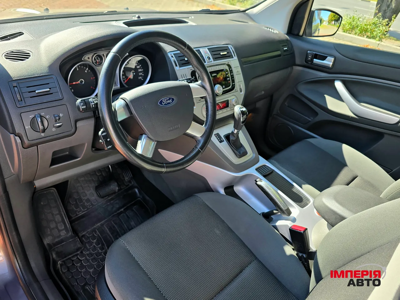 Ford Kuga - фото 21