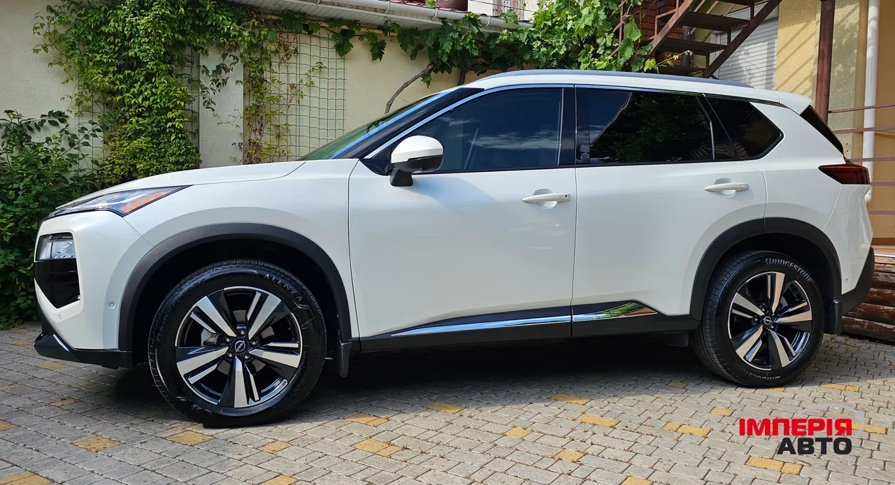 Nissan Rogue - фото 12