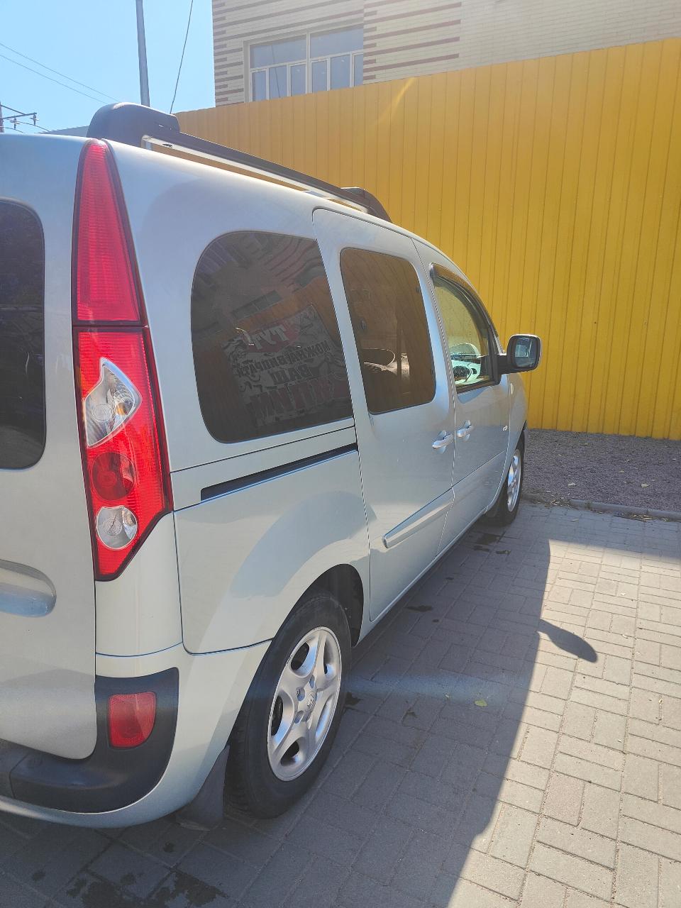 Renault Kangoo - фото 10