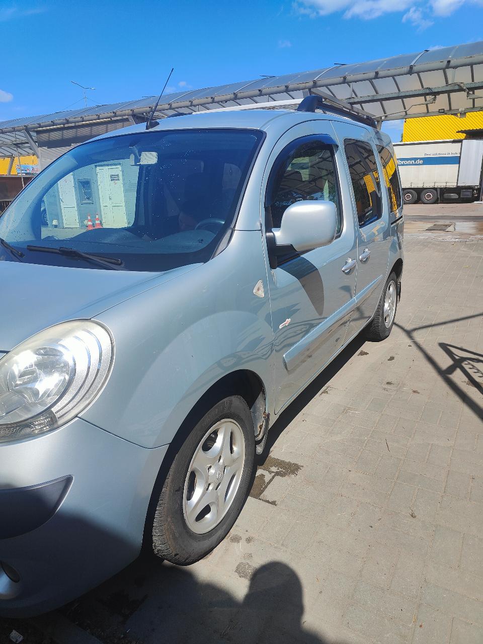 Renault Kangoo - фото 5