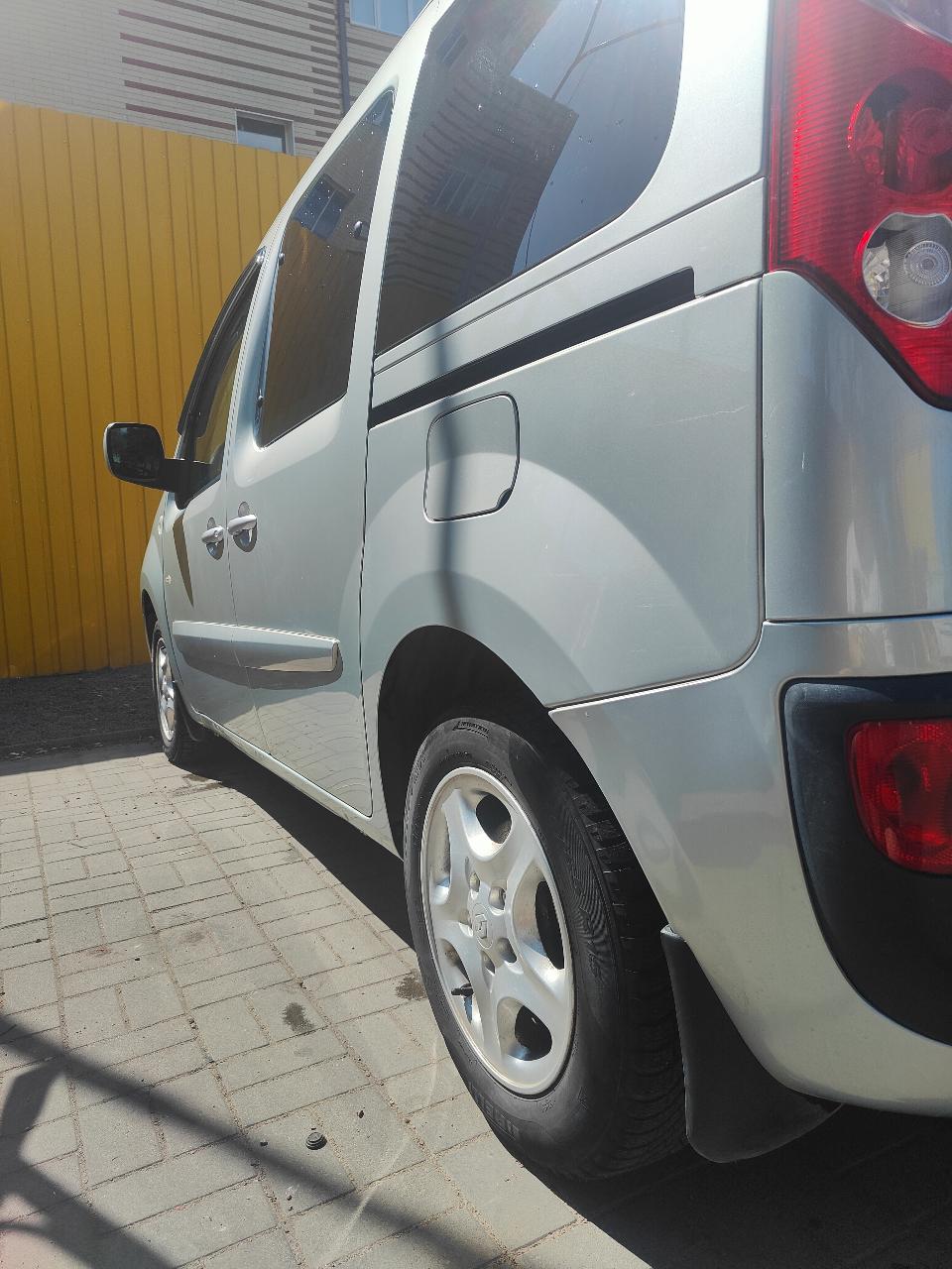 Renault Kangoo - фото 13