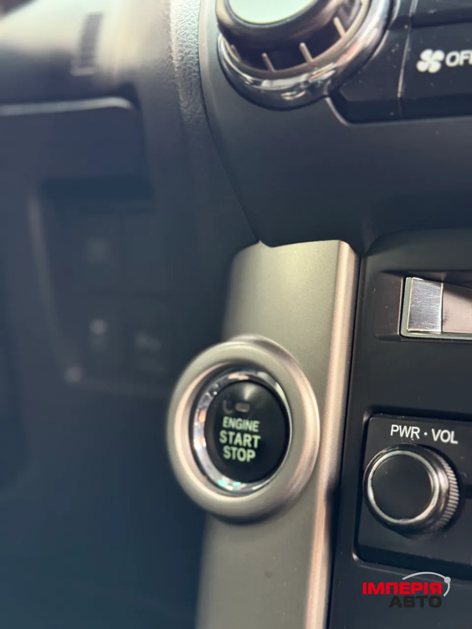 Toyota Land Cruiser Prado - фото 20