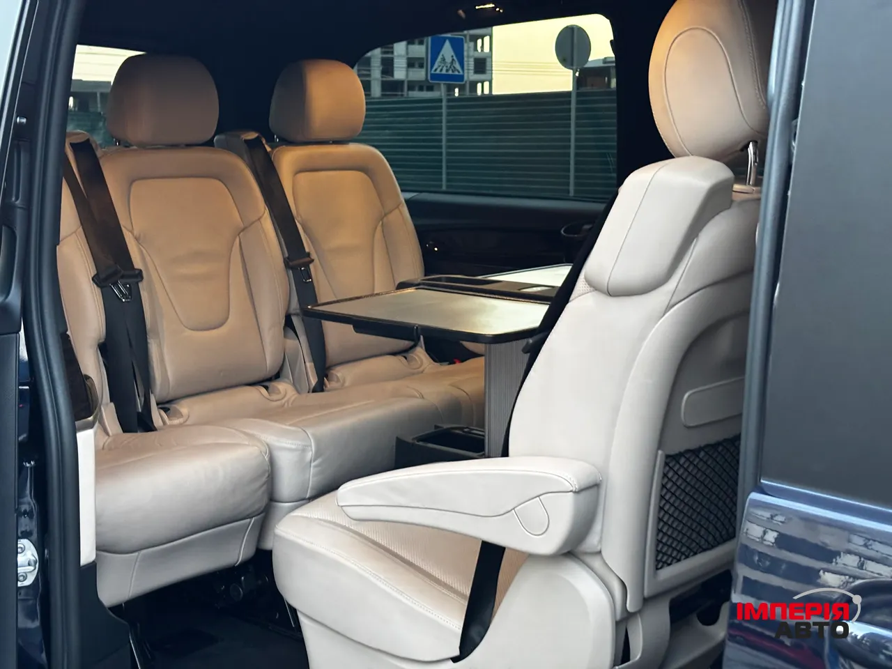 Mercedes-Benz V-Класс - фото 4