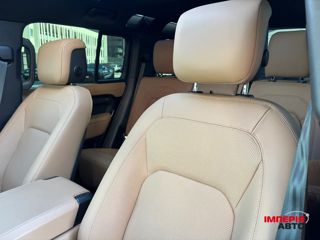 Land Rover Defender - фото 11