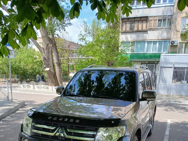 Mitsubishi Pajero - зображення 3