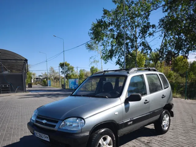 Chevrolet Niva - зображення 4