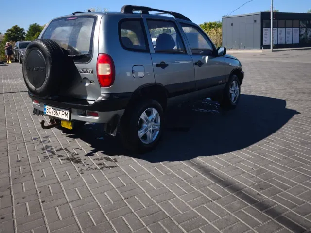 Chevrolet Niva - зображення 1