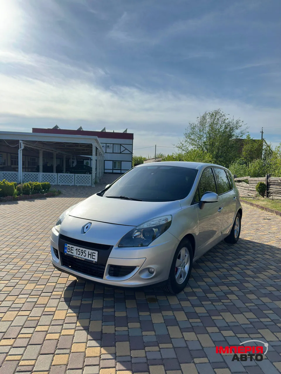 Renault Megane - фото 2