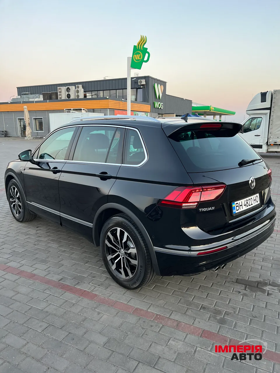 Volkswagen Tiguan - фото 5