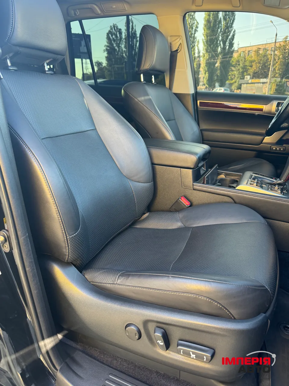 Lexus GX - фото 17