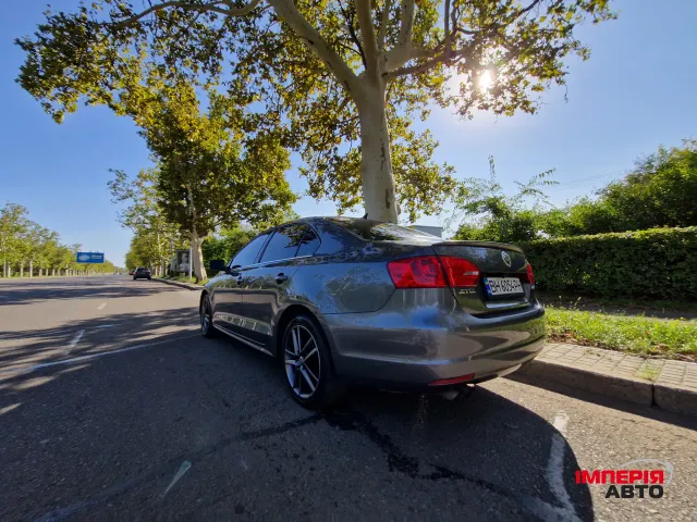 Volkswagen Jetta - зображення 4