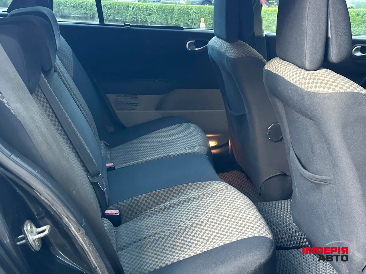 Renault Megane - фото 19