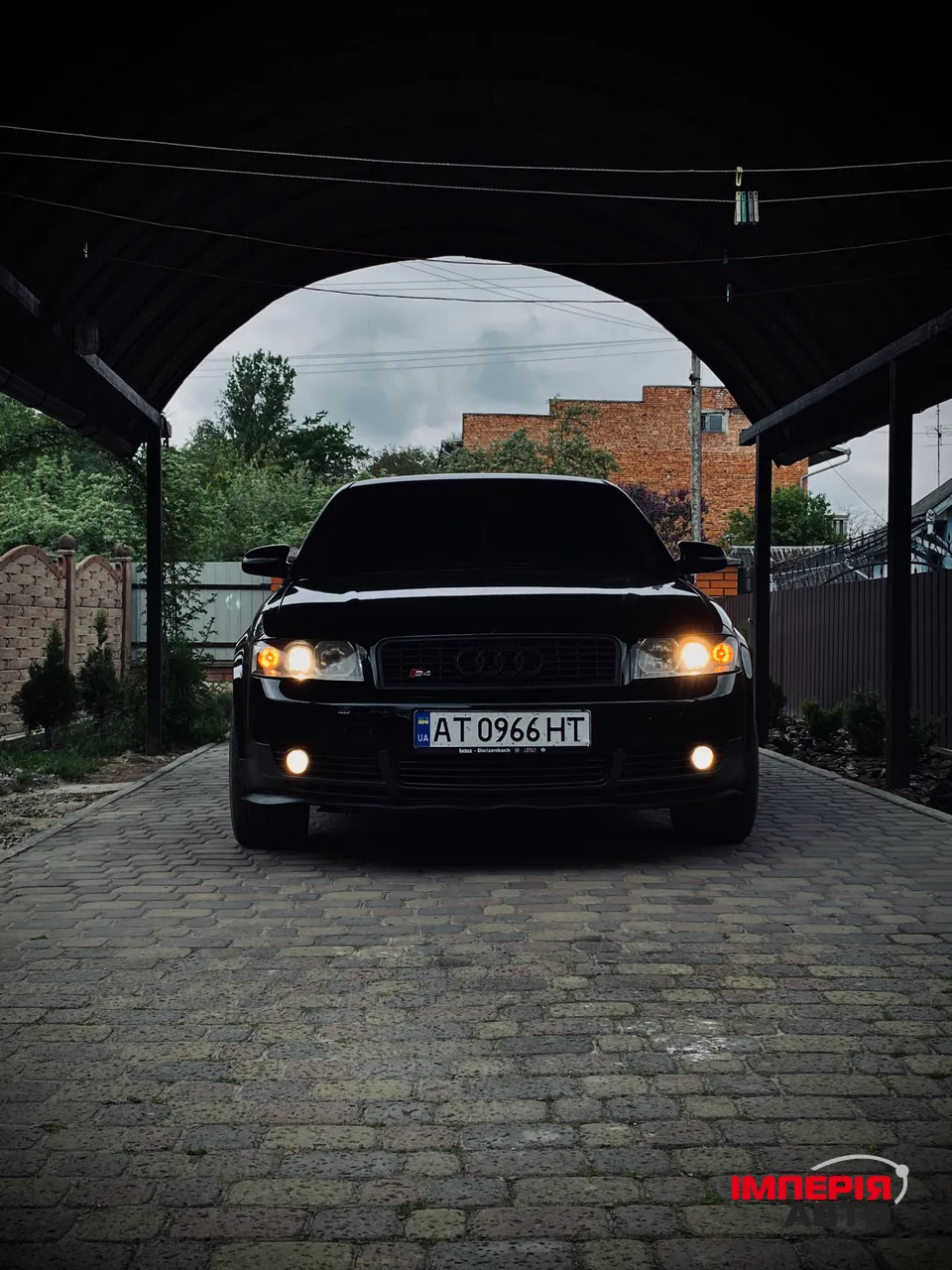 Audi A4 - фото 1