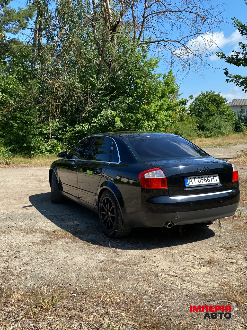 Audi A4 - фото 8