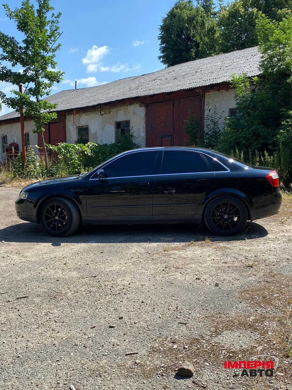 Audi A4 - фото 7