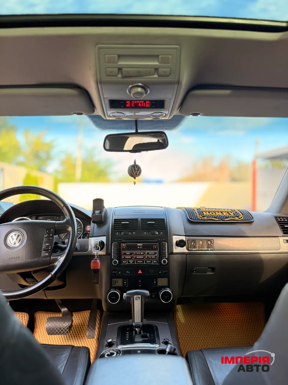 Volkswagen Touareg - фото 21