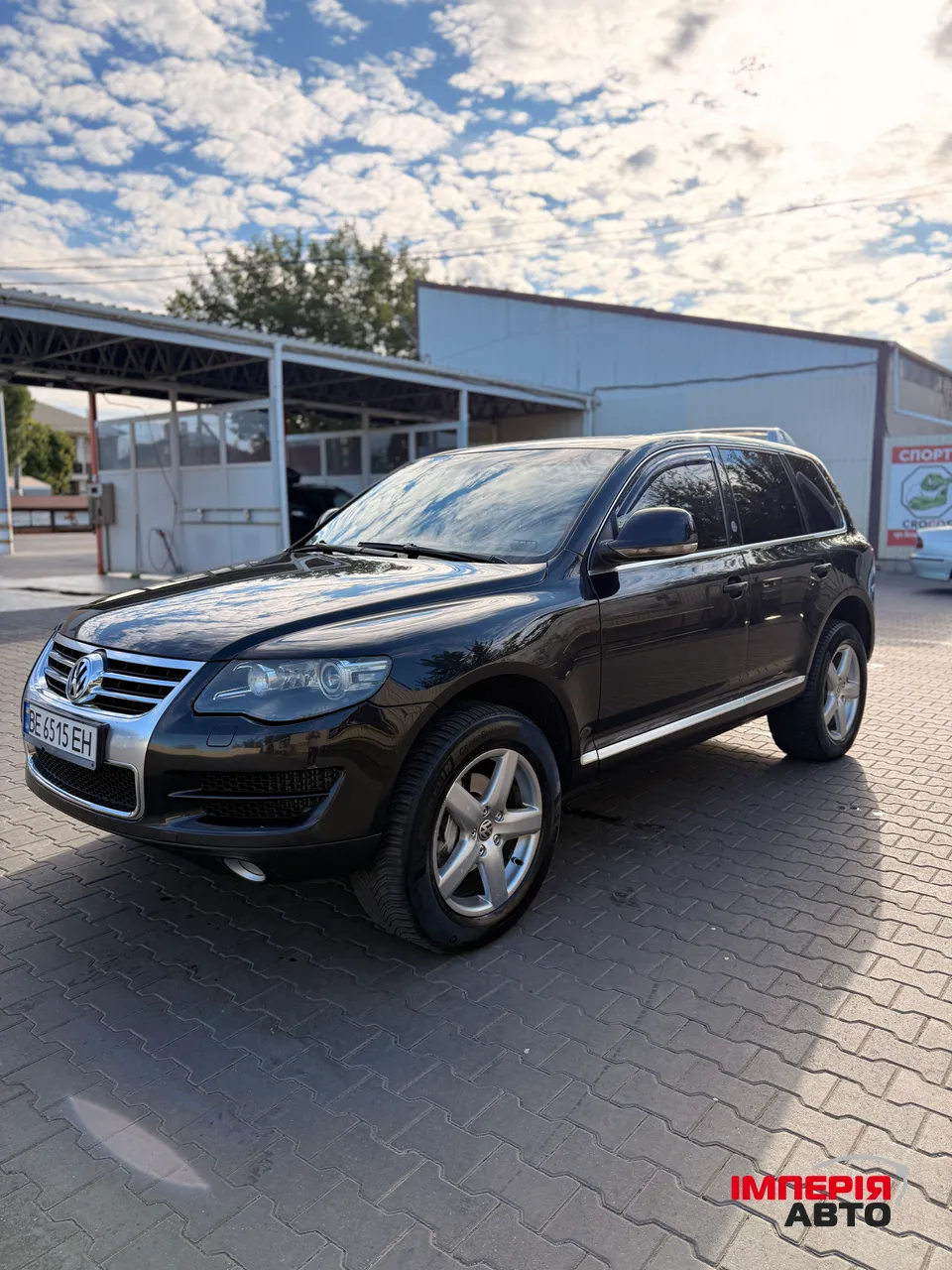 Volkswagen Touareg - фото 4