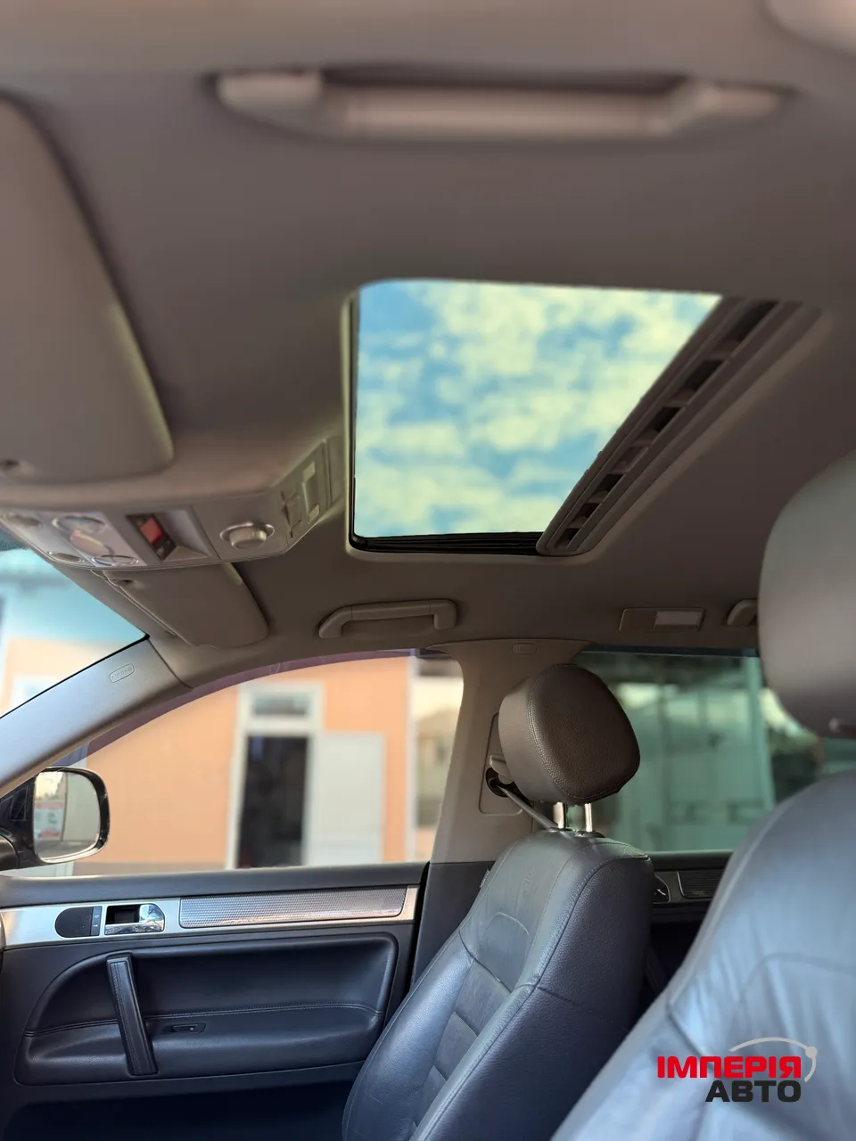 Volkswagen Touareg - фото 22