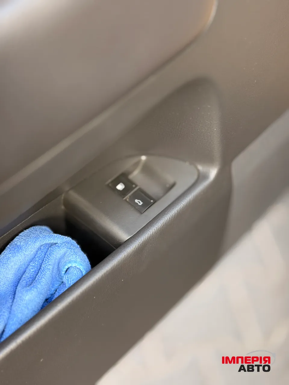 Volkswagen Touareg - фото 13