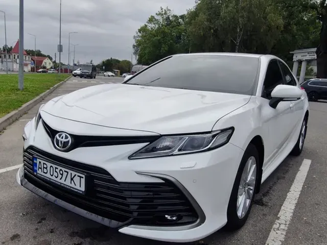 Toyota Camry - зображення 1