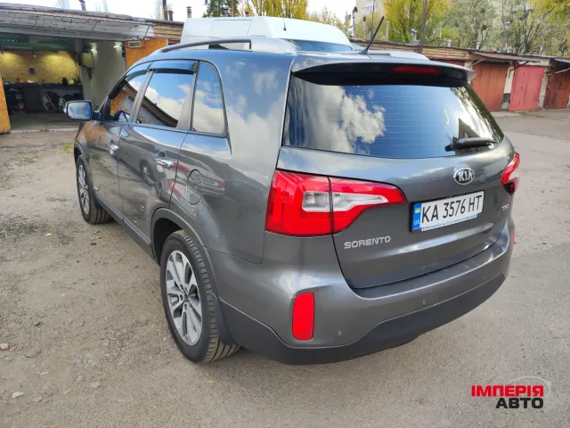 Kia Sorento - фото 2