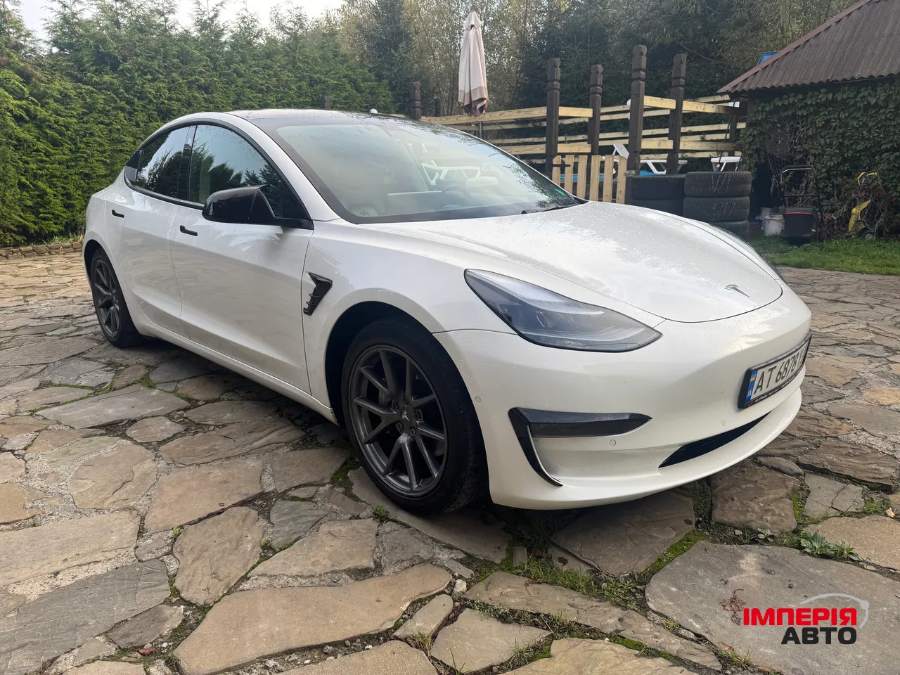 Tesla Model 3 - фото 1
