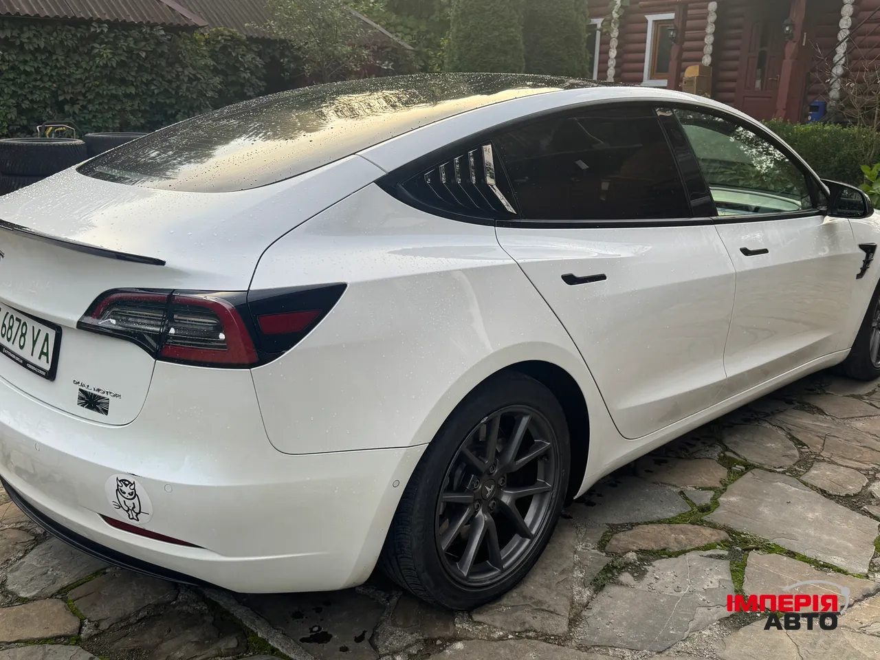 Tesla Model 3 - фото 2