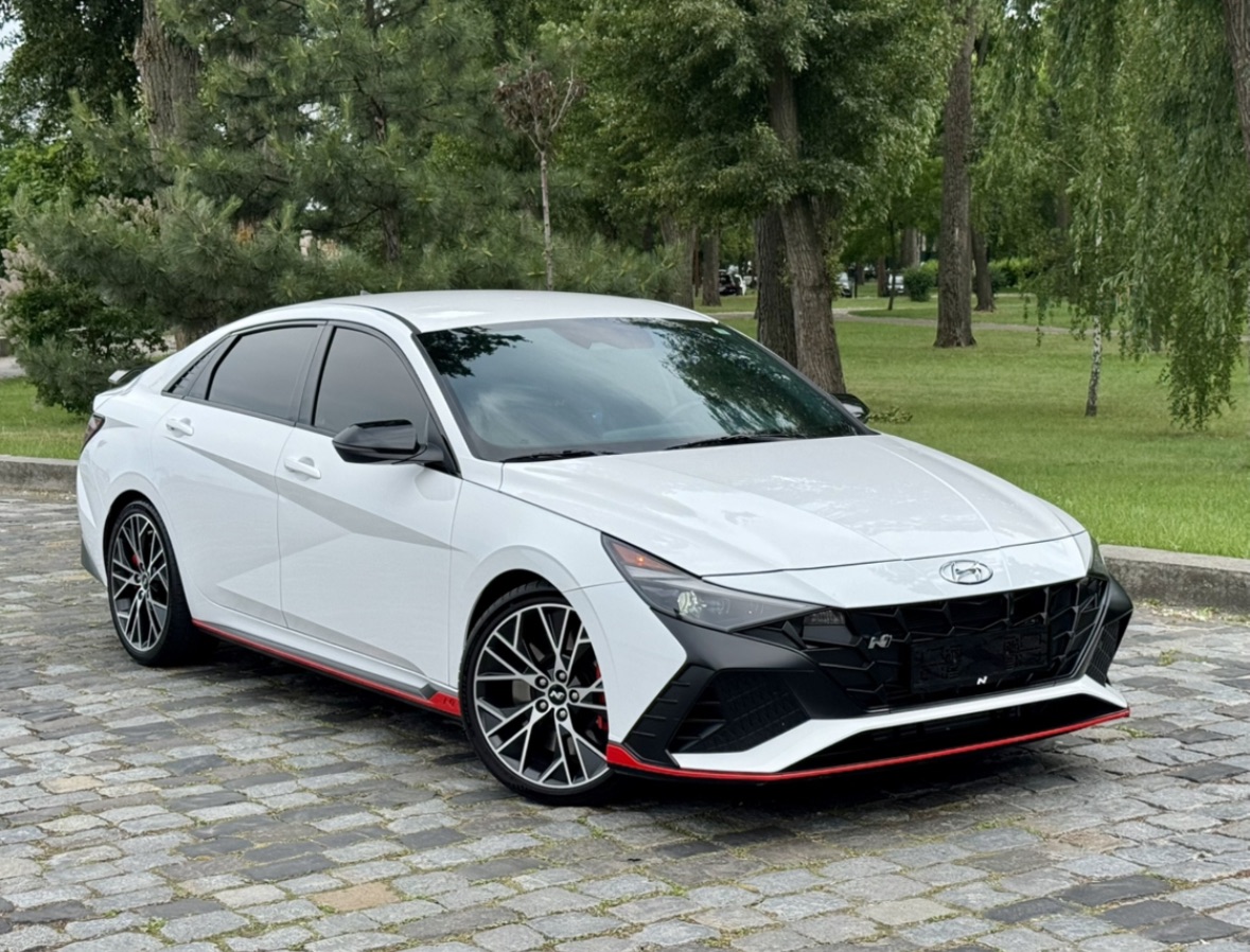 Hyundai Elantra N - фото 1