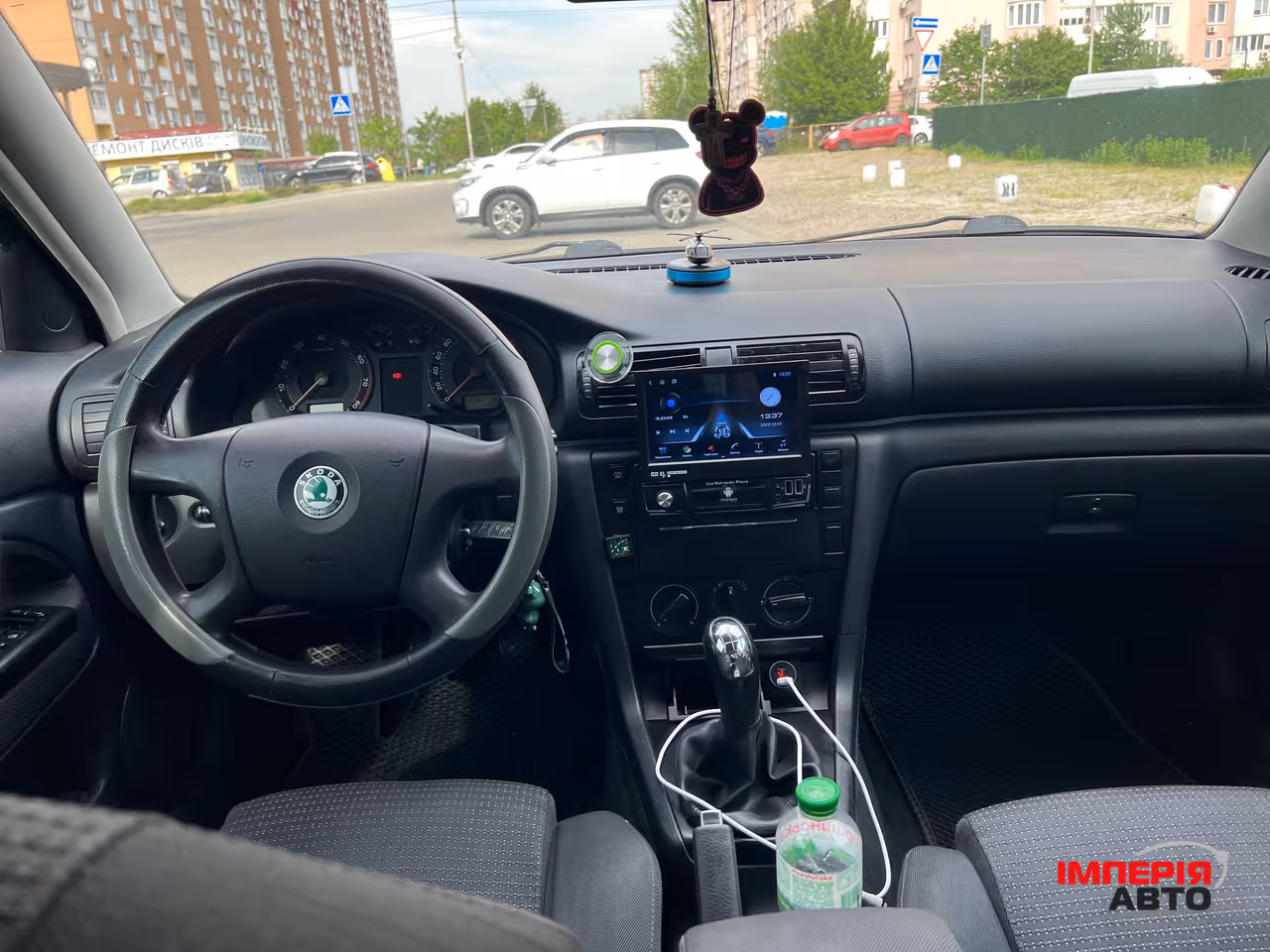 Skoda Superb - фото 10