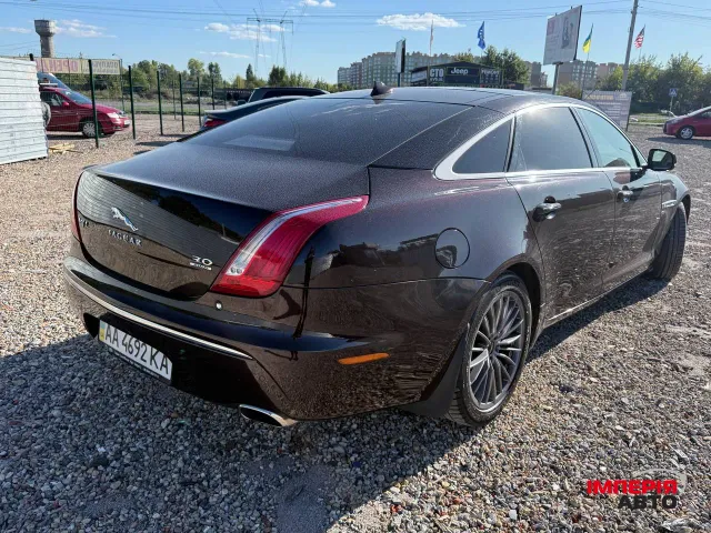 Jaguar XJ - зображення 3