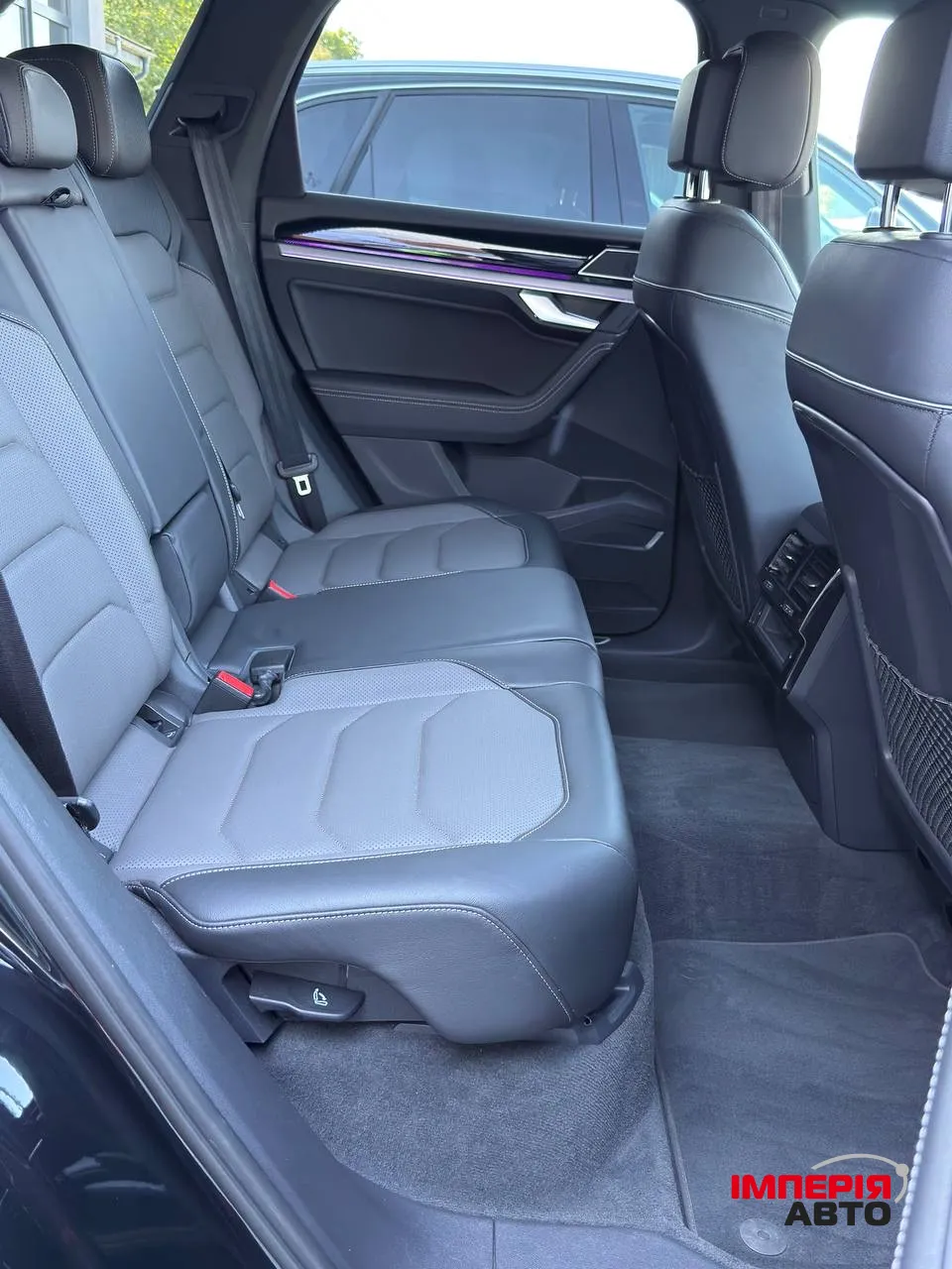 Volkswagen Touareg - фото 15