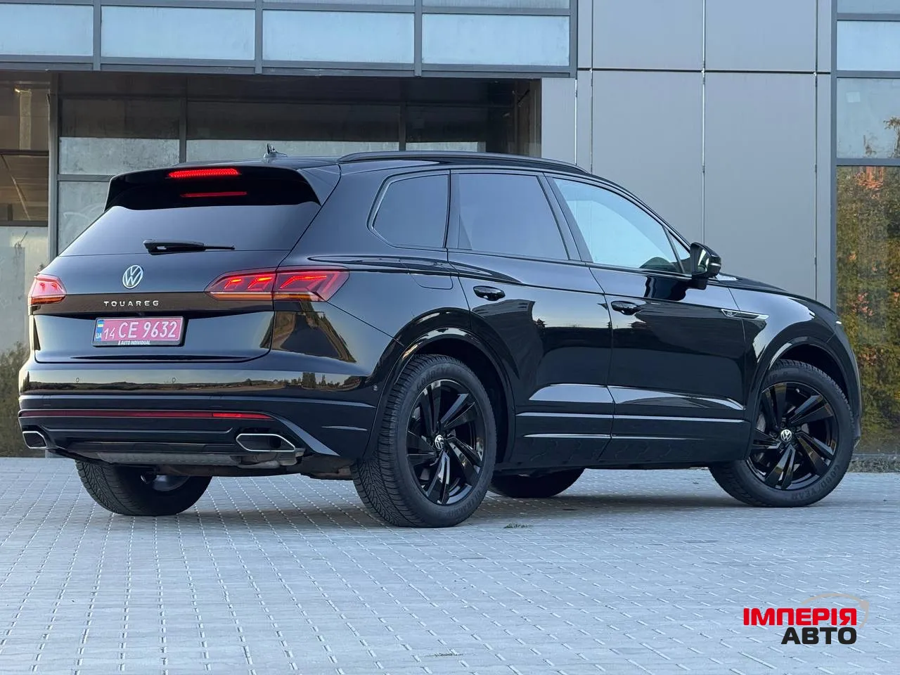 Volkswagen Touareg - фото 4