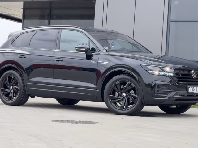 Volkswagen Touareg - фото 5