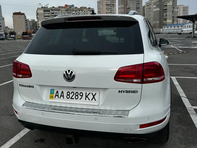Volkswagen Touareg - зображення 2