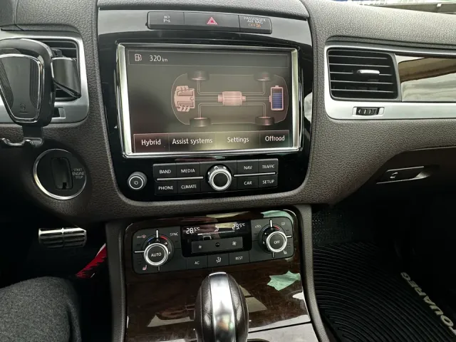 Volkswagen Touareg - зображення 3