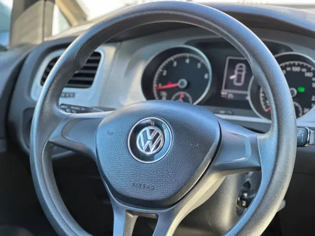 Volkswagen Golf - зображення 4