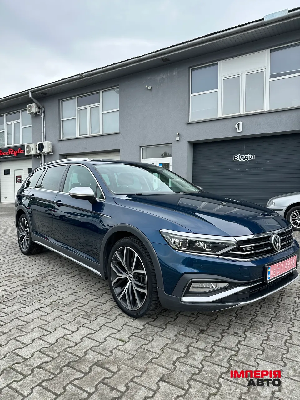 Volkswagen Passat - фото 6