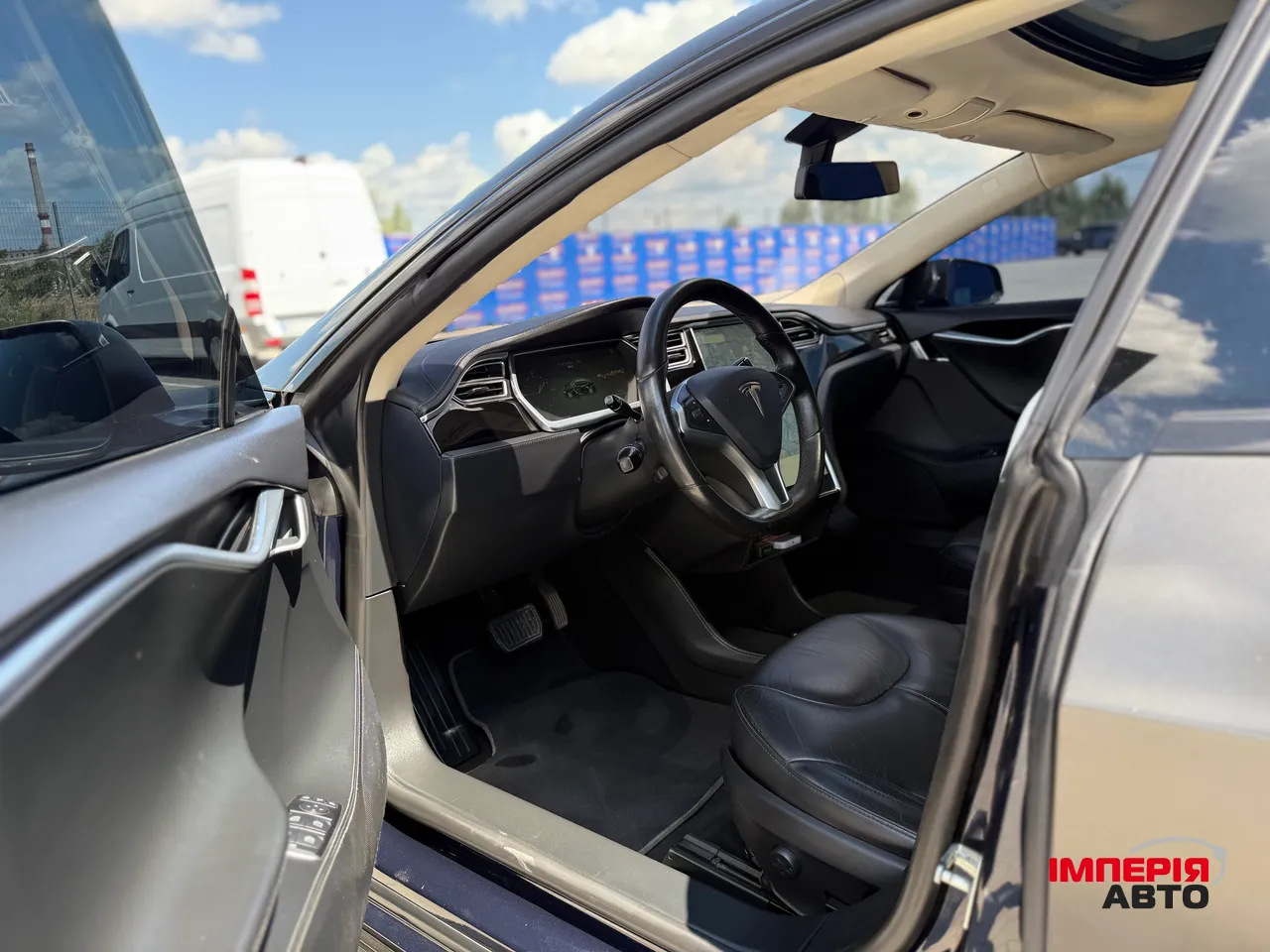 Tesla Model S - фото 7