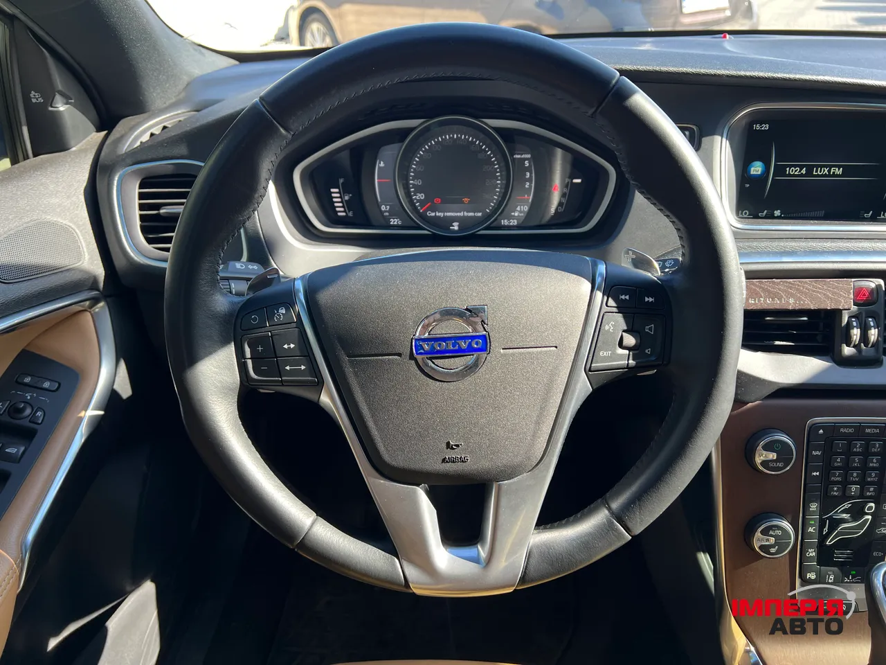 Volvo V40 - фото 6