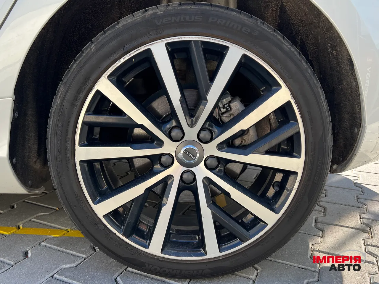 Volvo V40 - фото 8