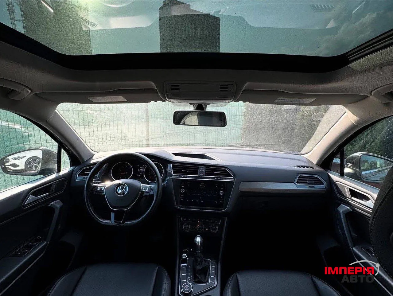 Volkswagen Tiguan - фото 6