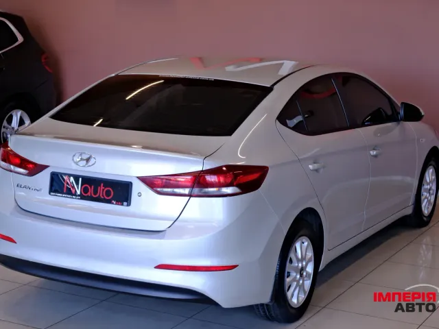 Hyundai Elantra - зображення 5