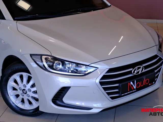 Hyundai Elantra - зображення 3
